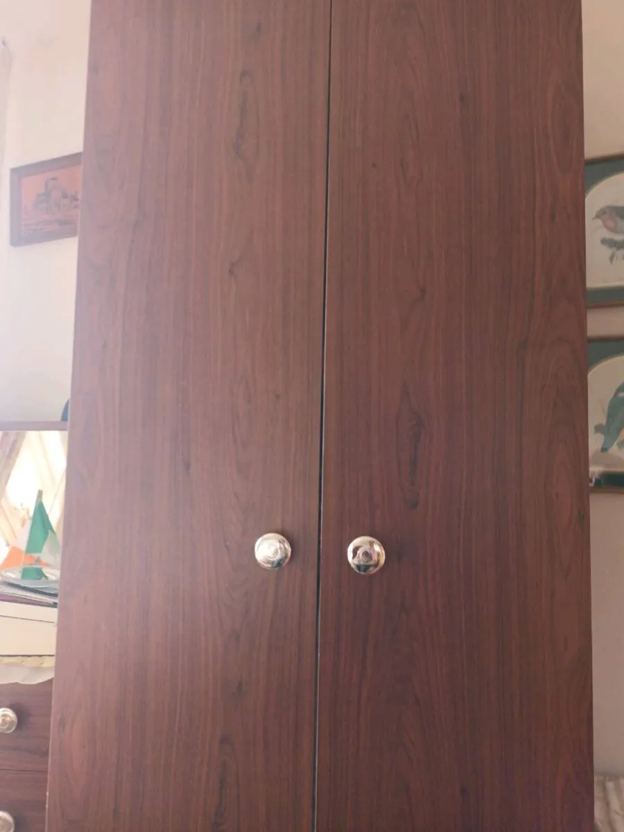 Wardrobe  and dressing table  very good condition - Image 3