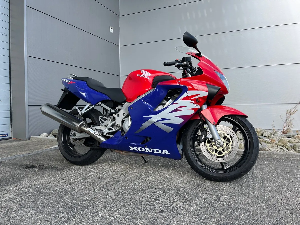 HONDA CBR600F - Image 3