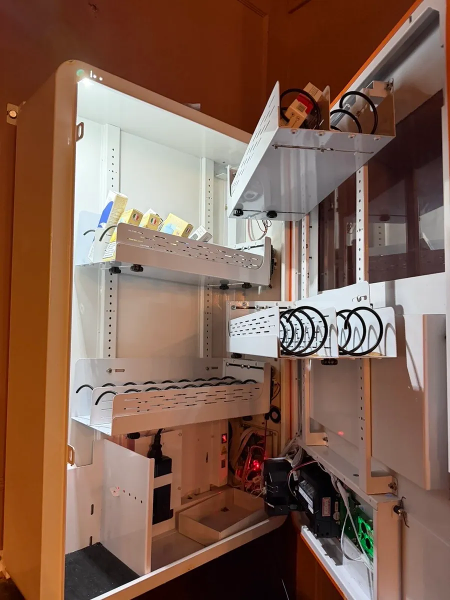 Vending machine - Image 4