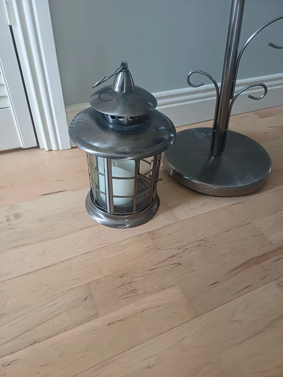 Lanternscand stand - Image 1