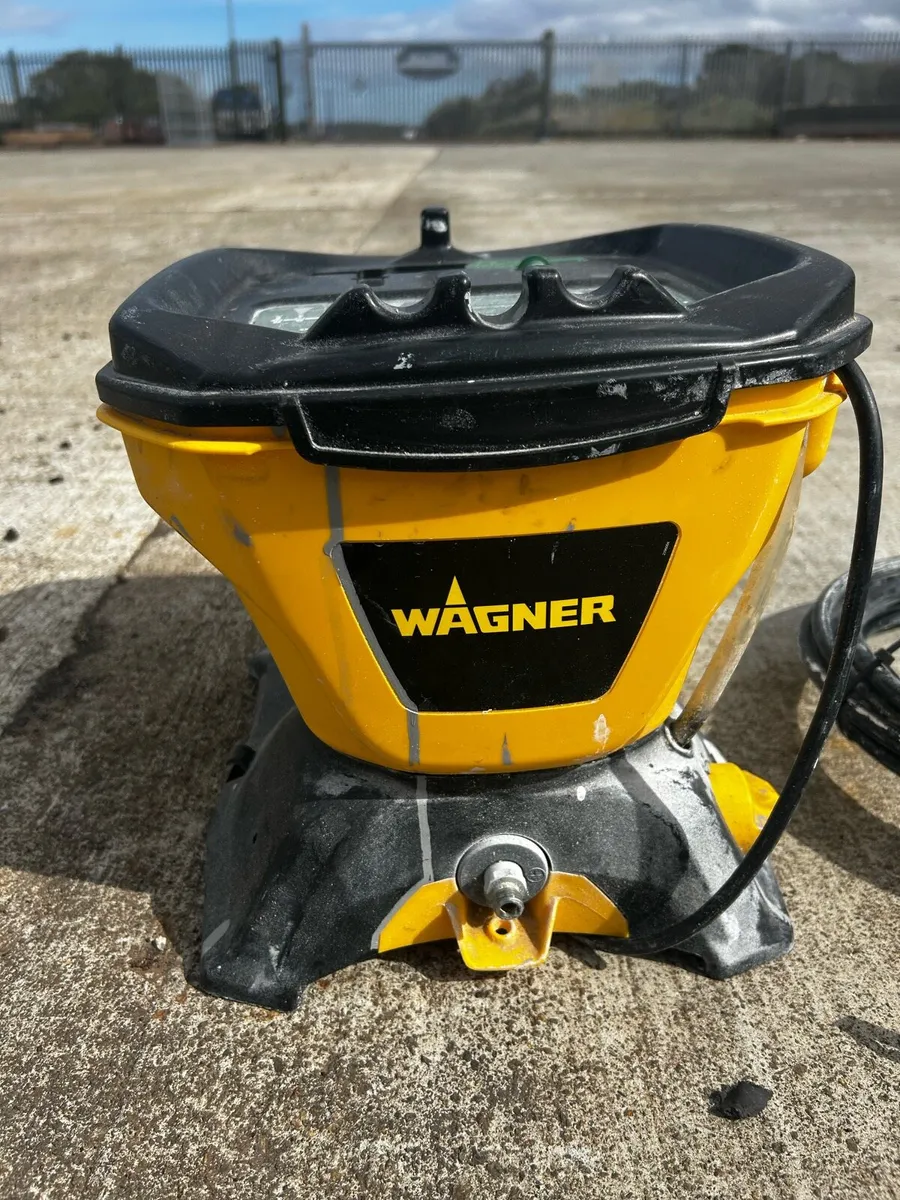 Wagner airless spray painter - Image 1