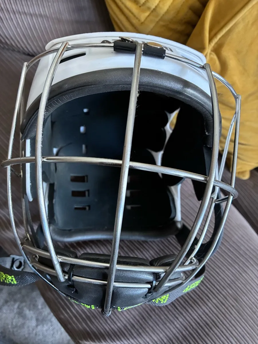 Hurling Helmets - Image 2