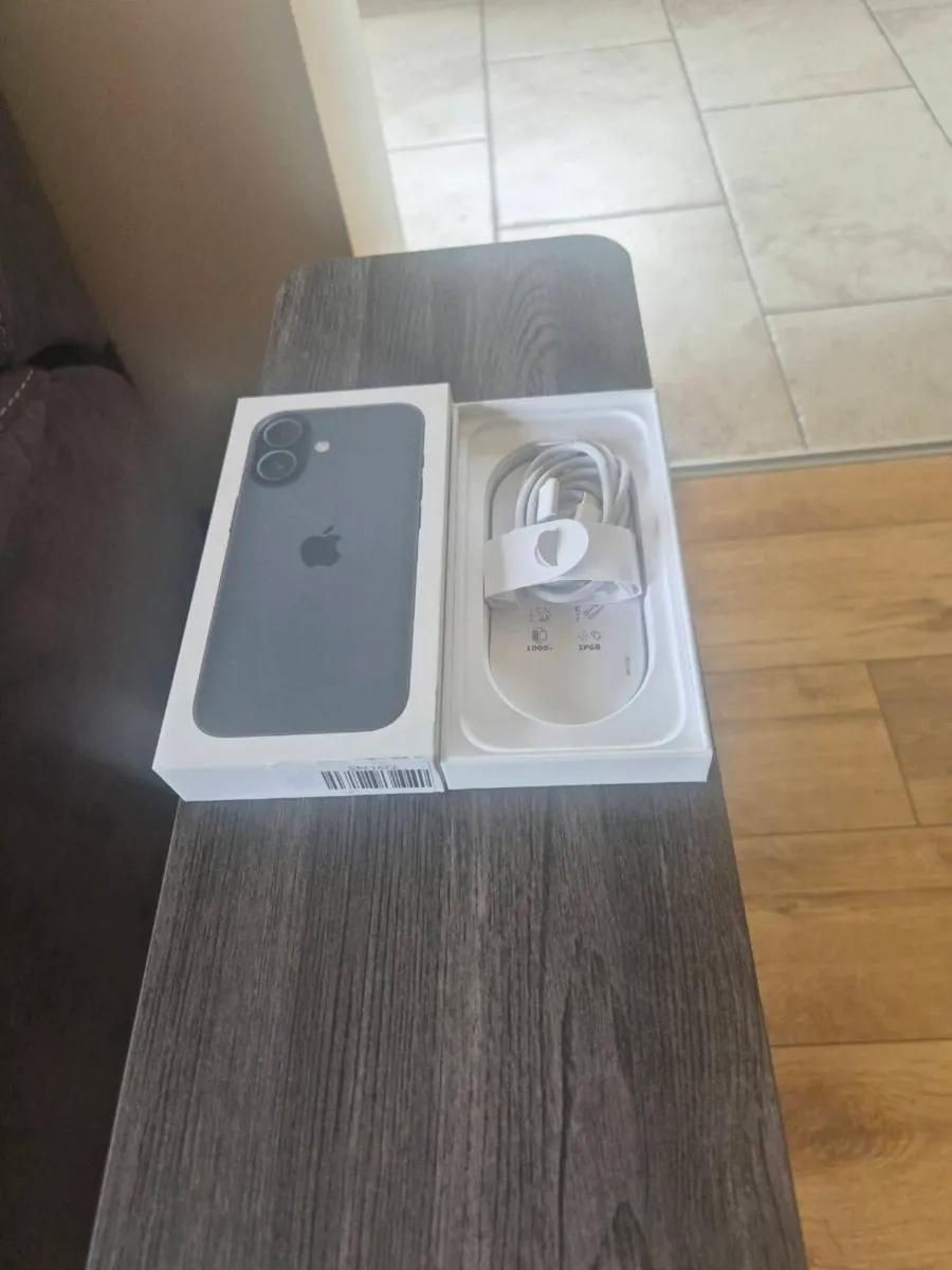 iPhone 17 256GB (As new) - Image 3