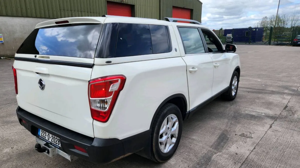 2022 Ssangyong musso 2.2 Auto - Image 3