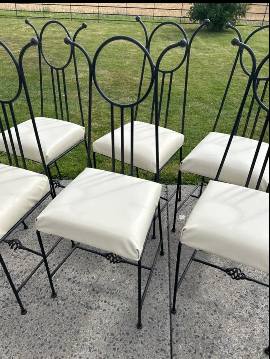 6 hand made leather seats - Image 1