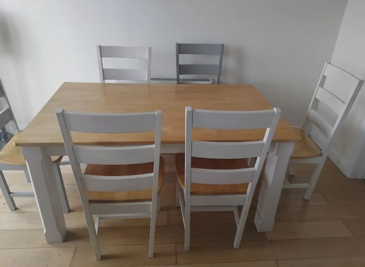 Family Table & Chairs - Image 2