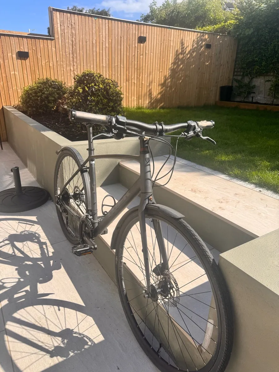 Men’s Hybrid Bicycle - Trek FX3 - Image 2