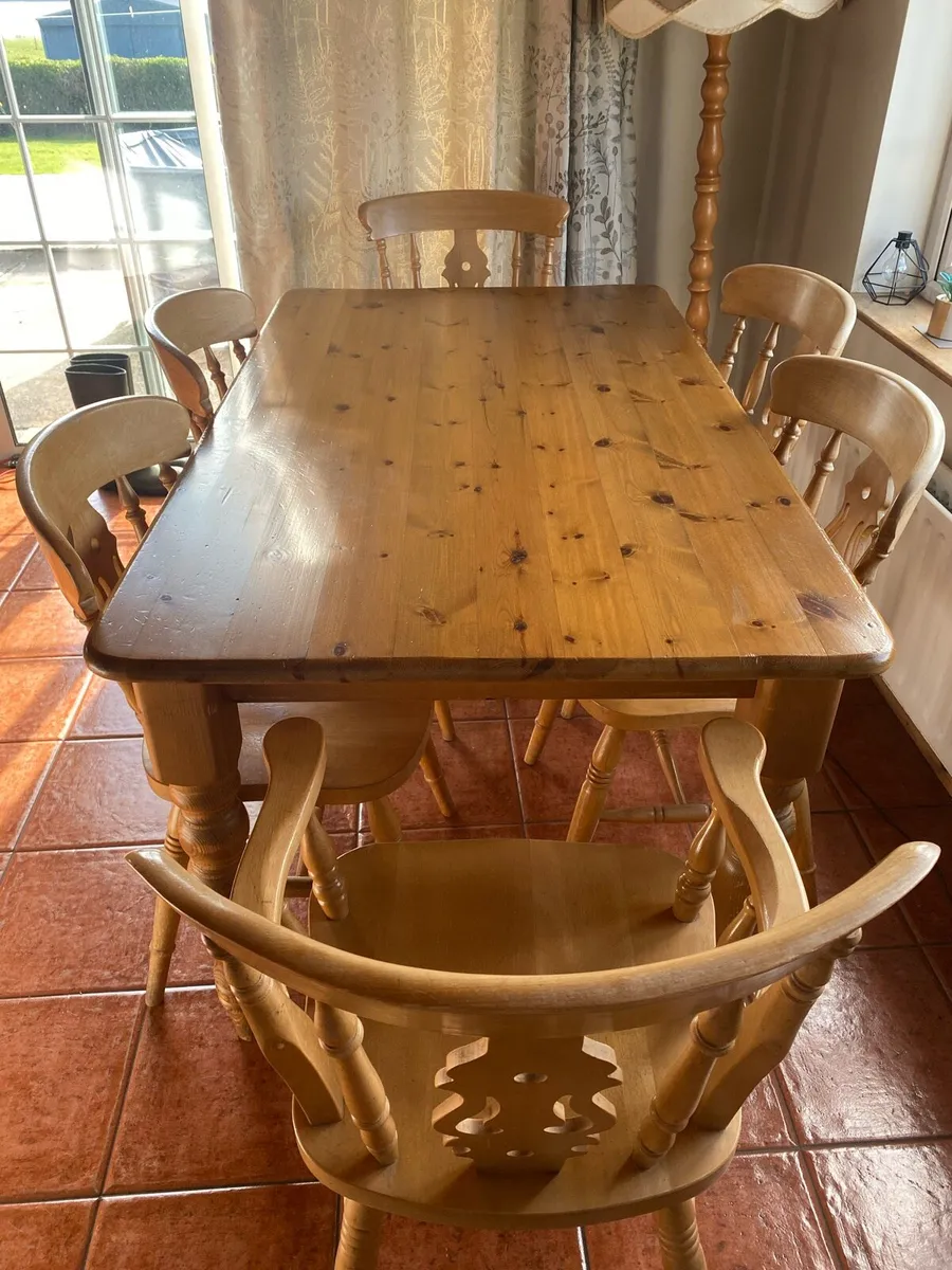 Kitchen table, six chairs and TV unit - Image 1