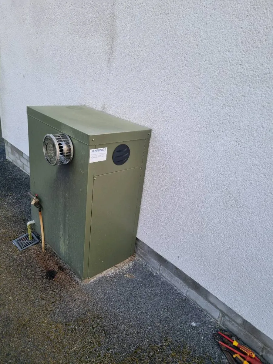 Oil boiler - Image 3