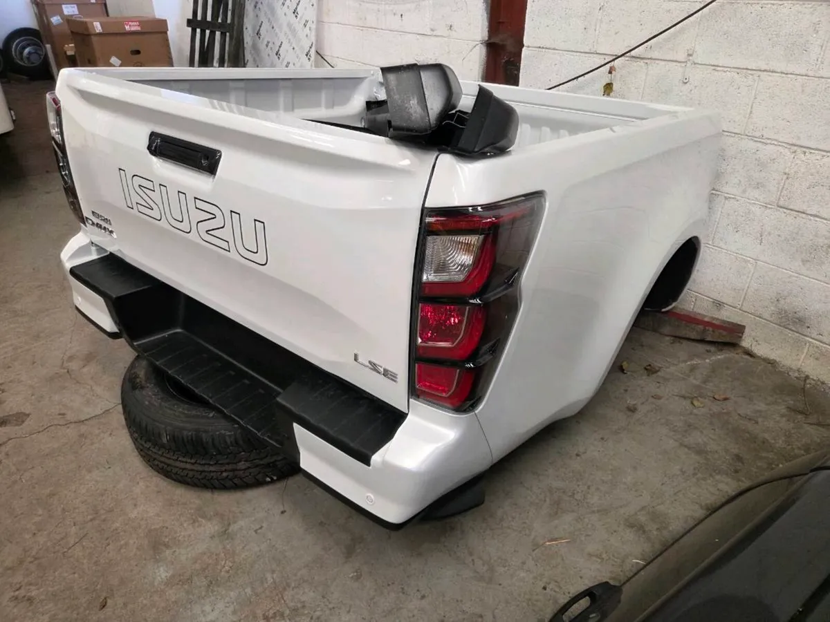 D max tub crew cab - Image 2
