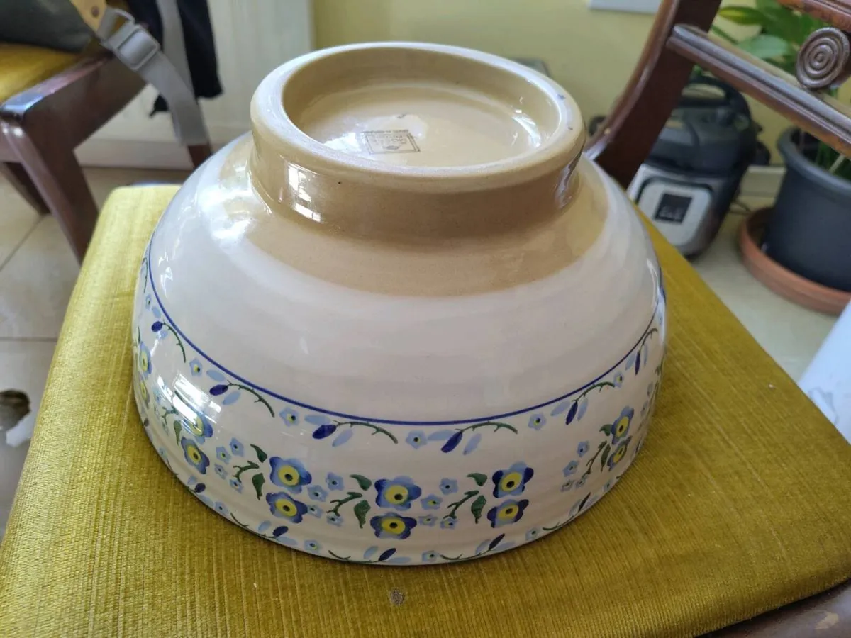 Nicholas Mosse salad bowl, 28cm - Image 2