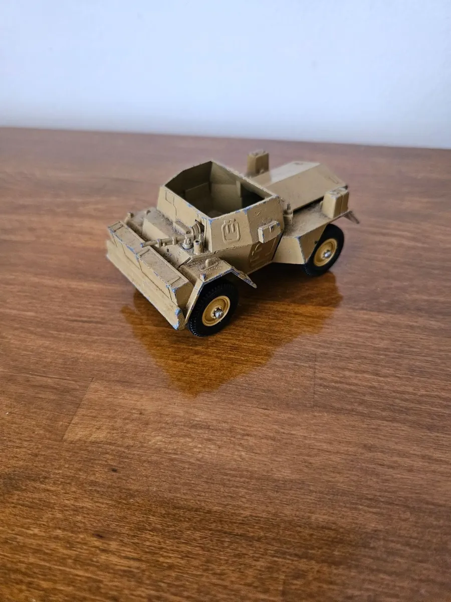 Britain's 1970's Armoured Car - Image 2