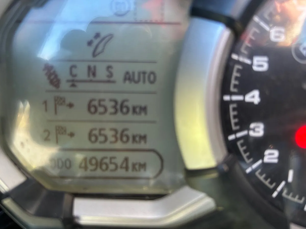 2017 Triumph Explorer 1200 XRx – 49,654 km - Image 2