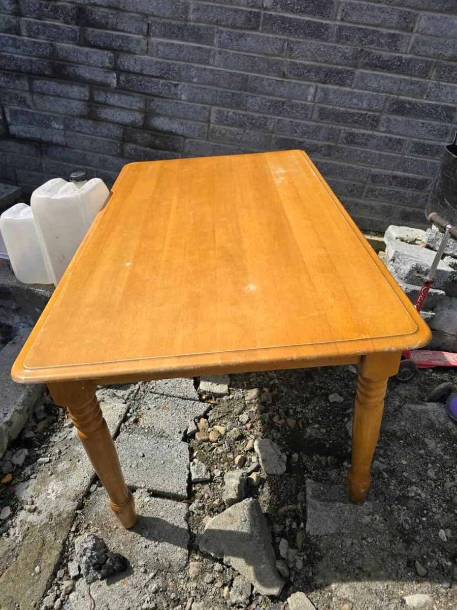 Kitchen Table & 6 chairs - Image 2