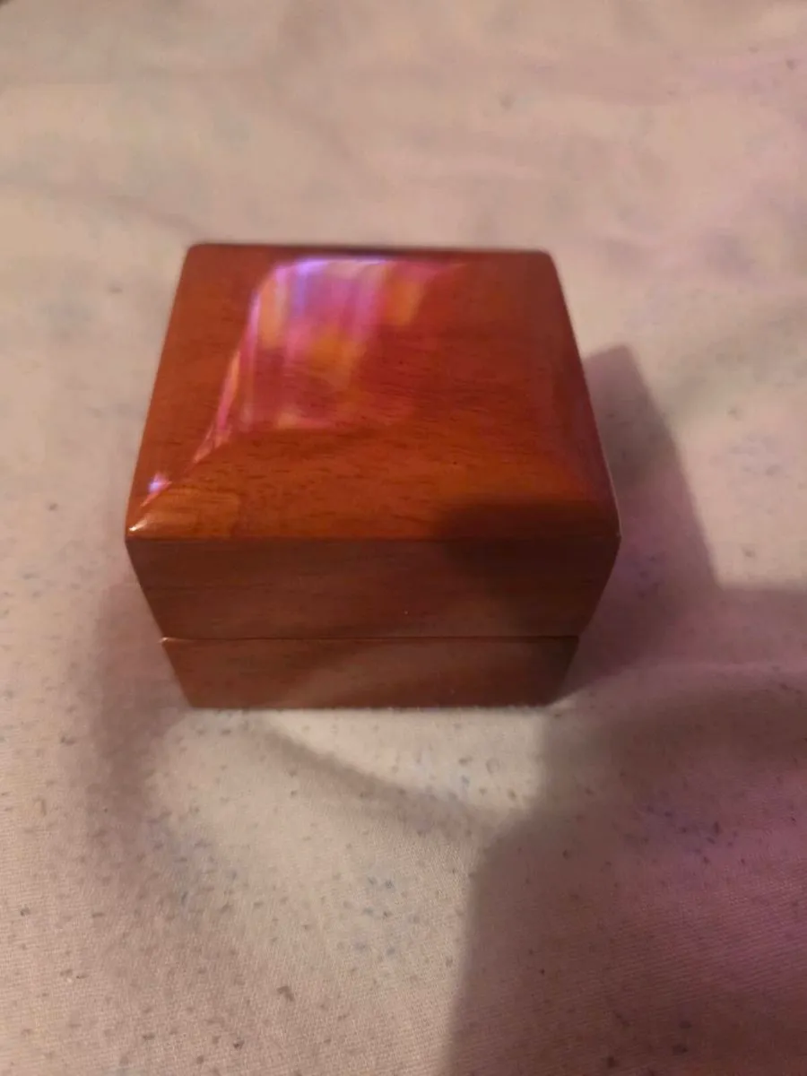 Engagement ring - Image 2