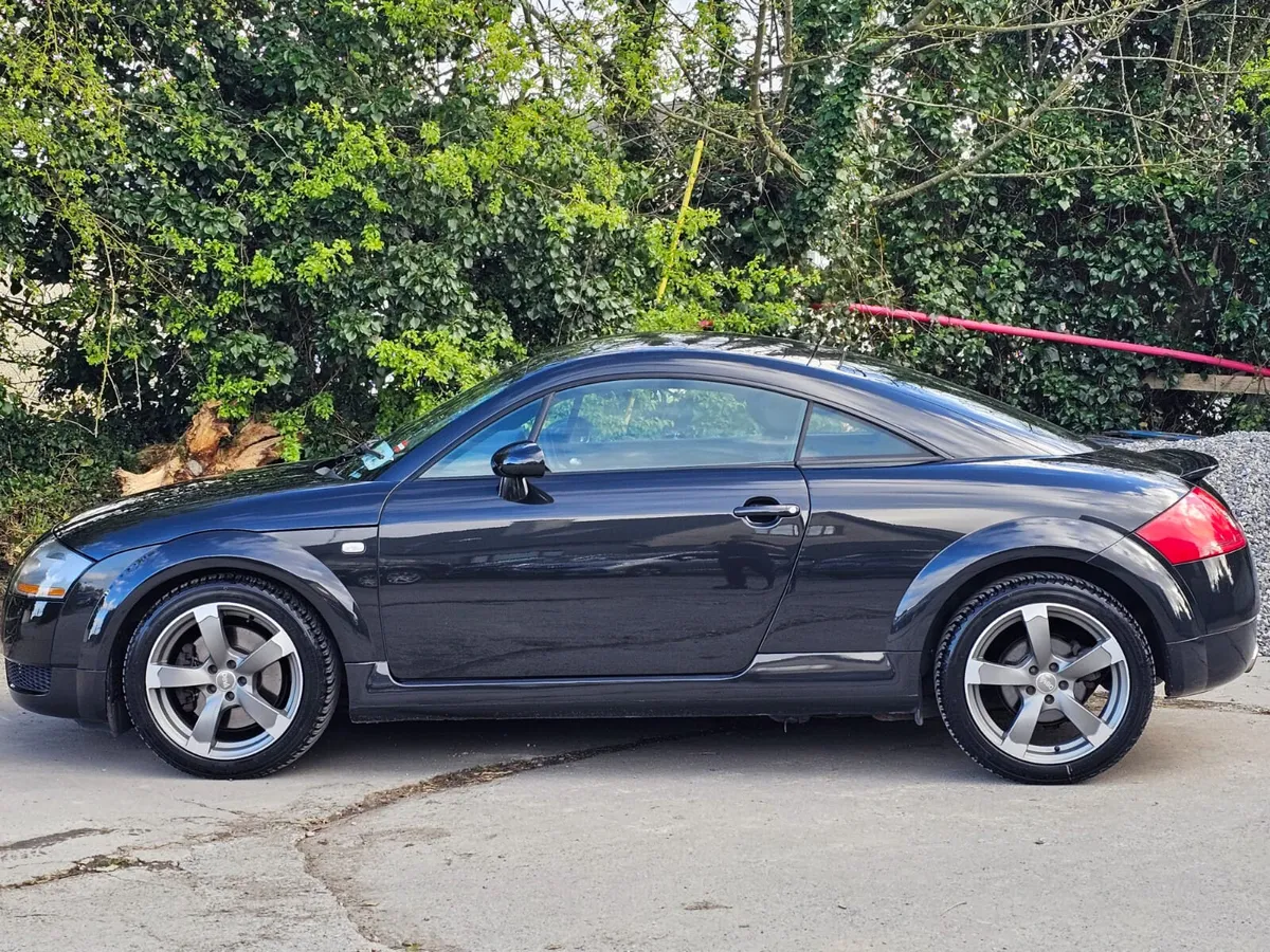 AUDI TT very low miles mint condition €4990 - Image 1
