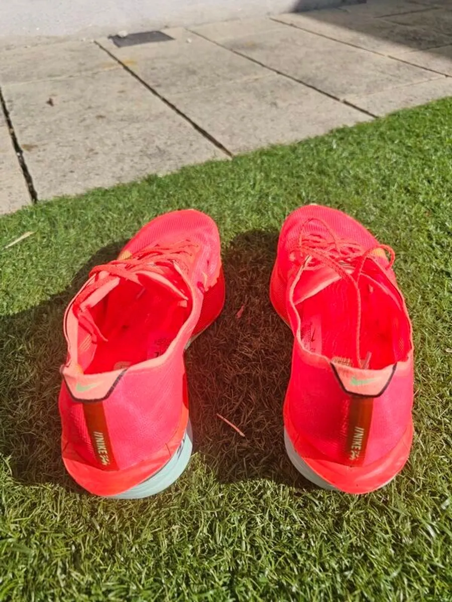 Nike Vaporfly 4 - Image 2