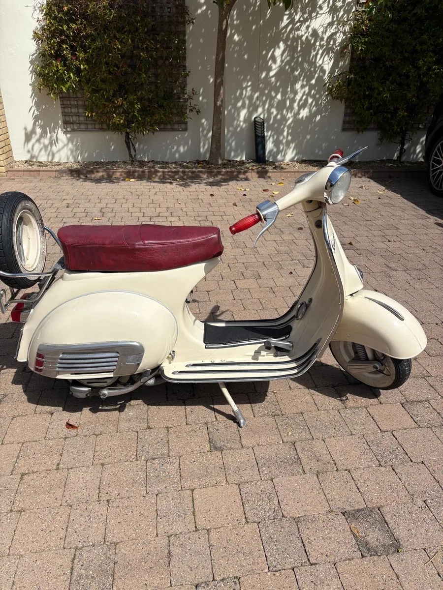 Vespa 125 1963 - Image 2