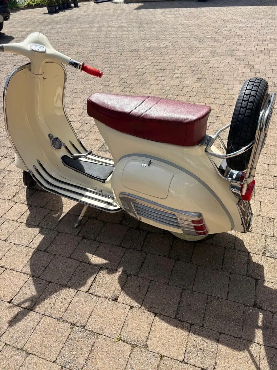 Vespa 125 1963 - Image 4