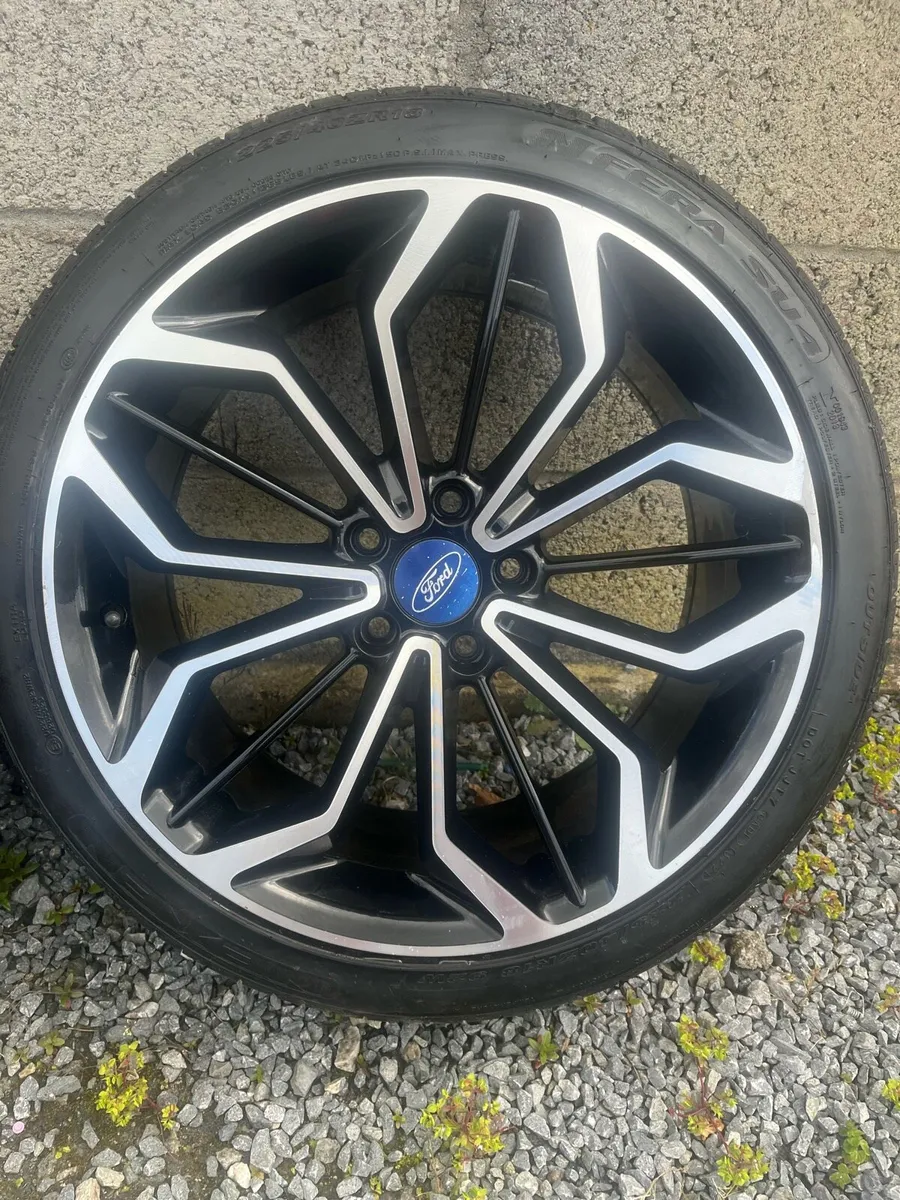 Ford alloy wheels - Image 2