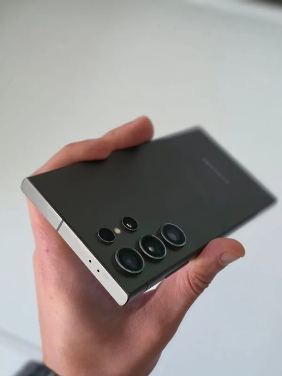 Samsung Galaxy S24 Ultra - Image 4