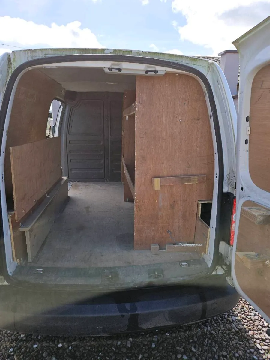 VW caddy maxi - Image 4