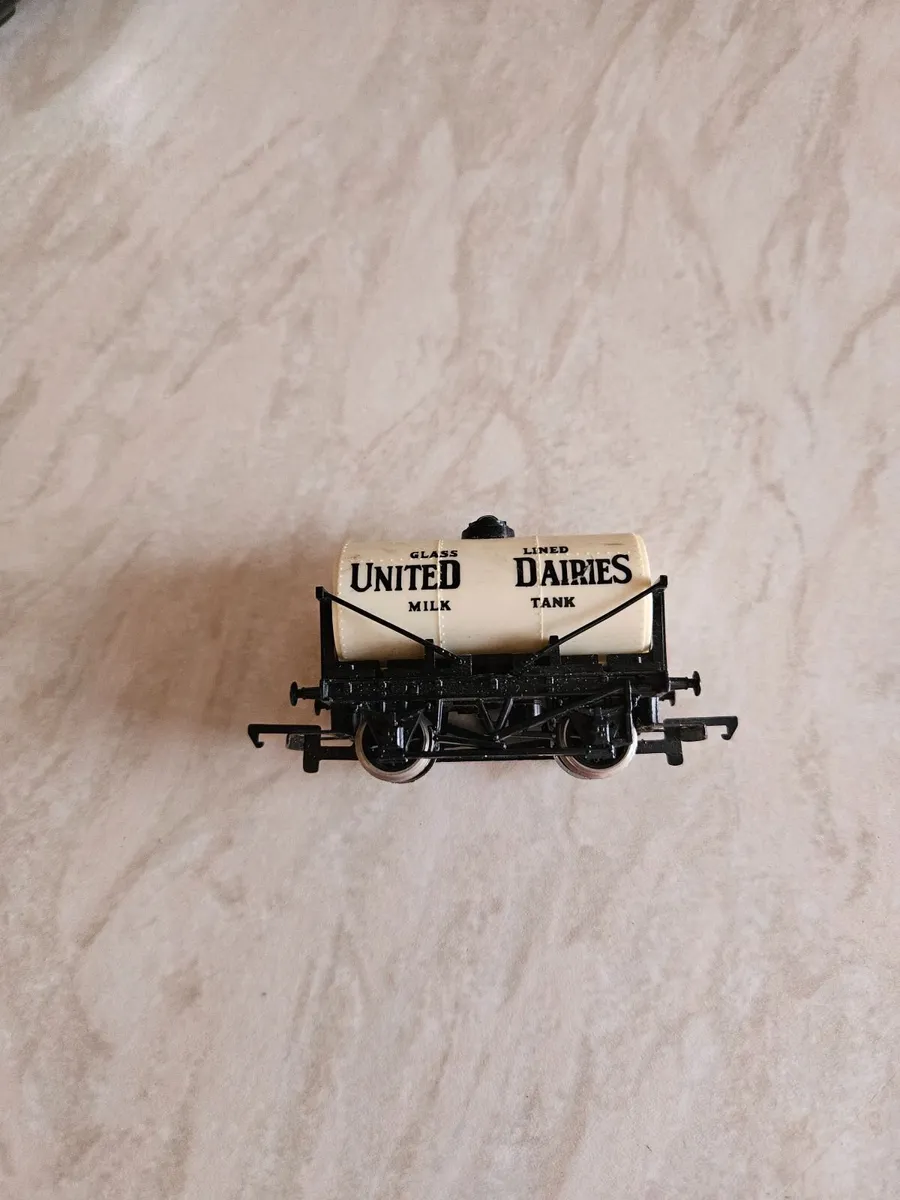 Hornby OO Gauge Wagon - Image 2