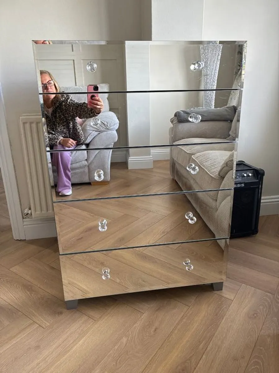Mirrored chest of drawers - Image 2