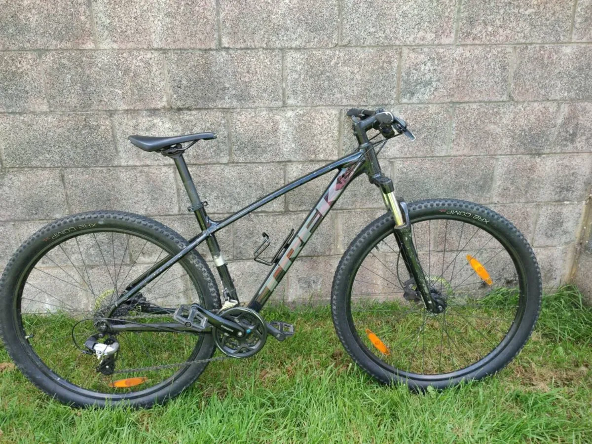 Trek marlin 5 mountain bike - Image 1