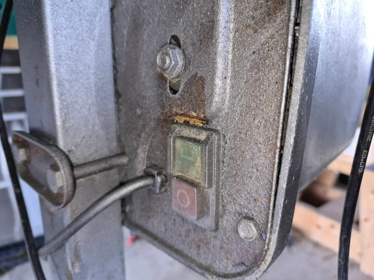 Electric mixer & Petrol pressure washer 13hp - Image 4