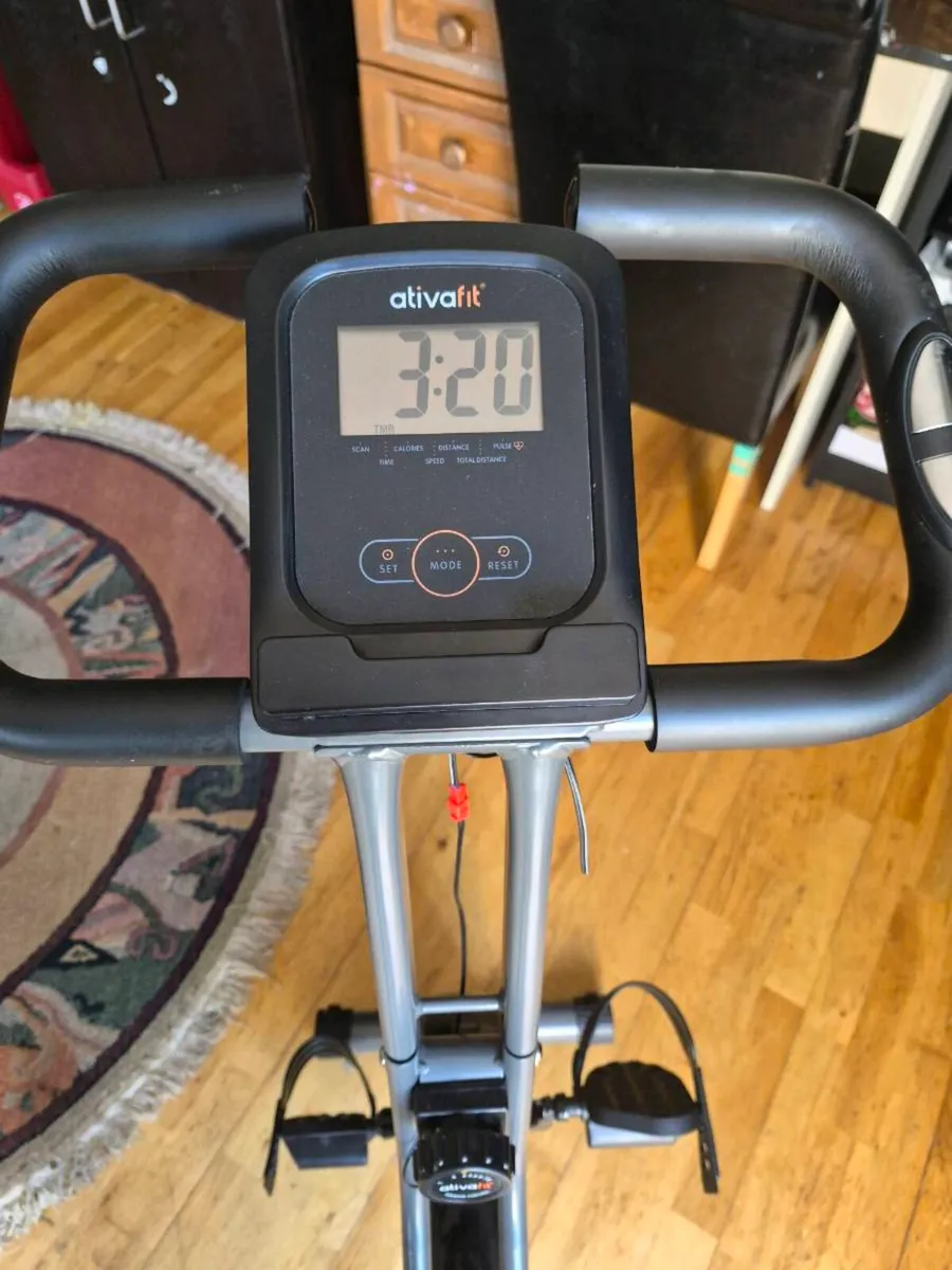 Exercise bike - Image 2