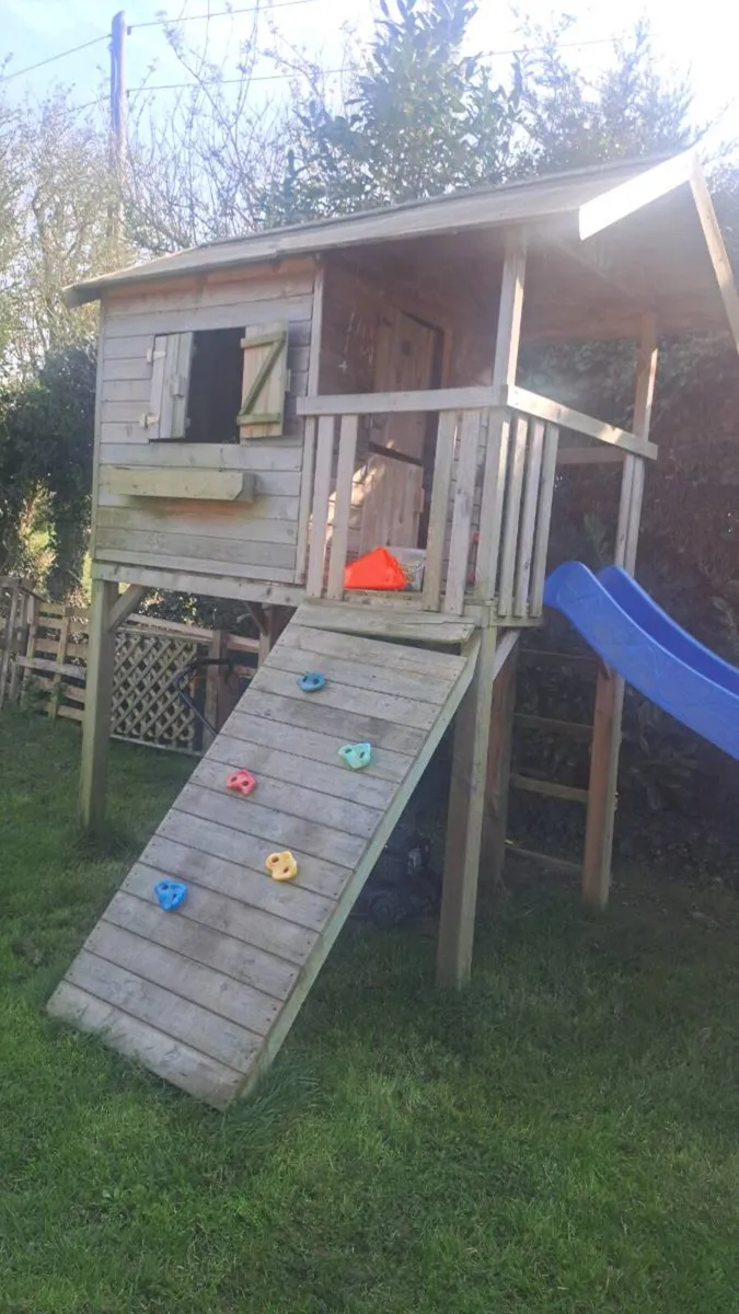 Play house - Image 1