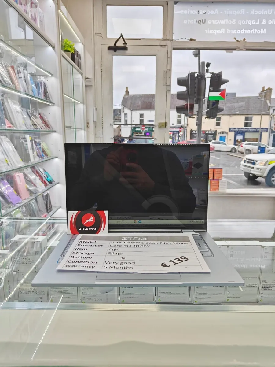 Asus Chrome Book Flip z3400 F