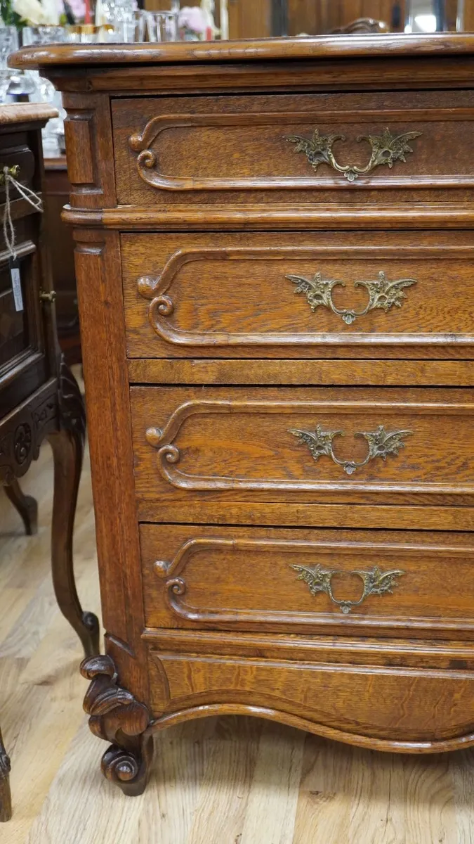 Antique French Oak Commode/Chest of Drawers - Image 4
