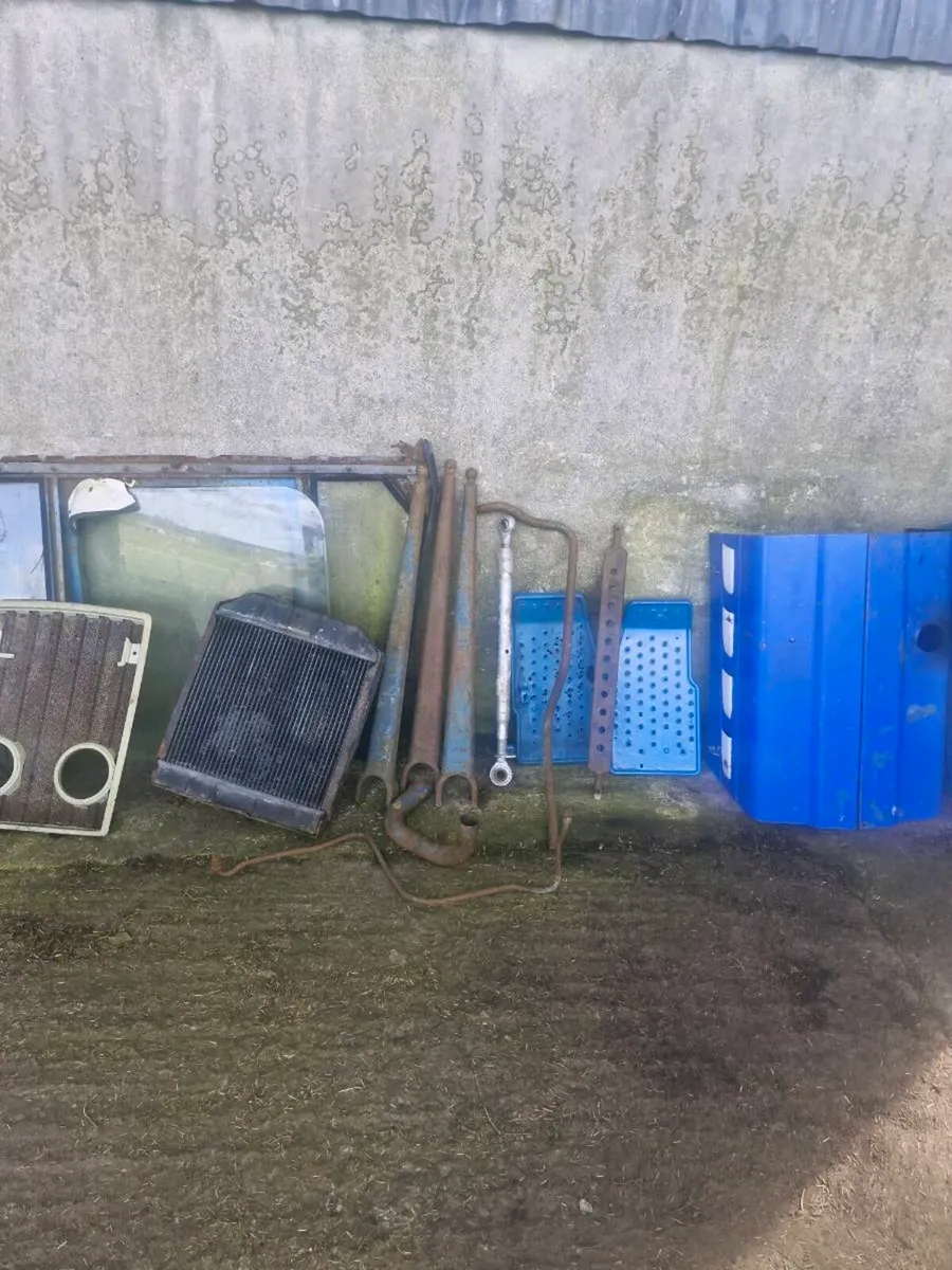 Ford parts - Image 1