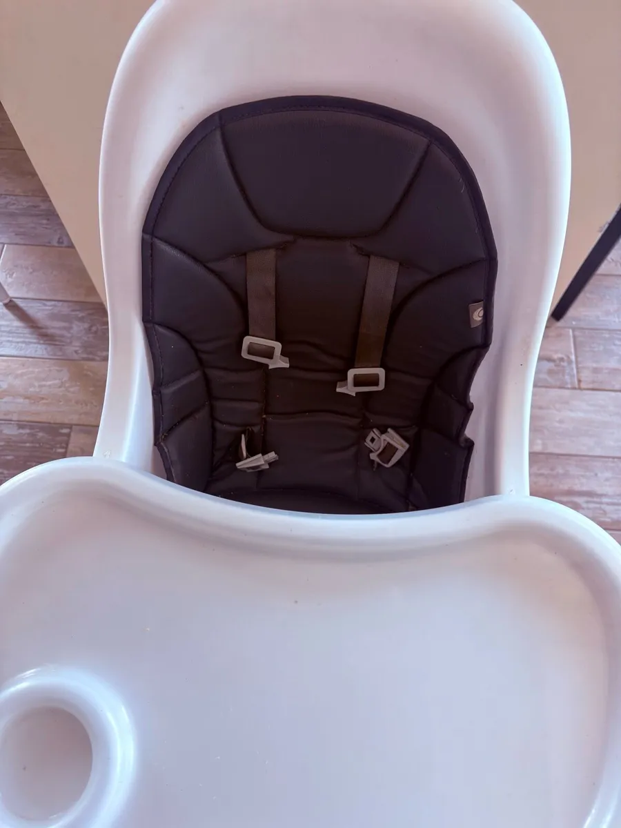 High Chair - Image 4