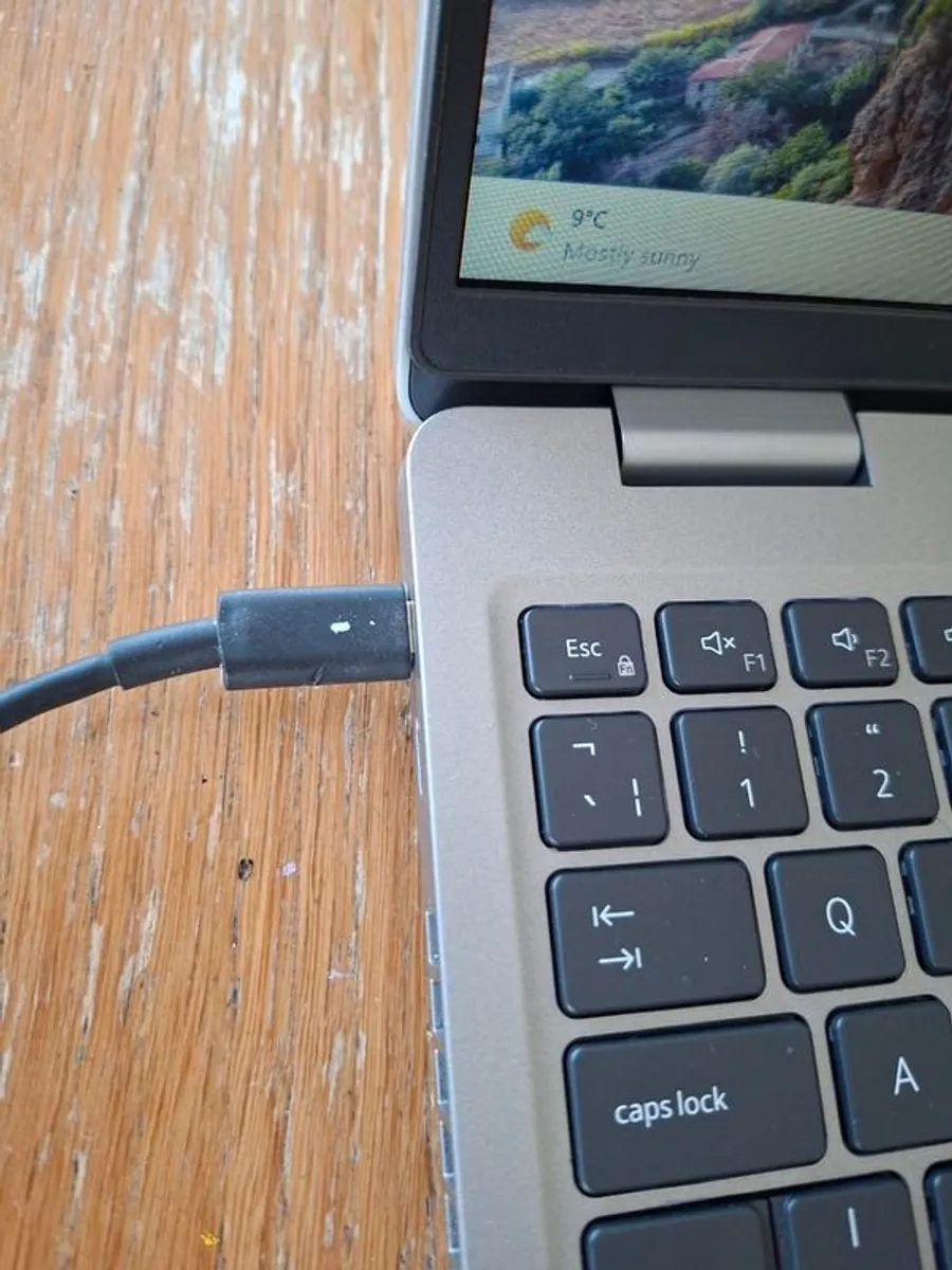 dell latitude 5521 I5 11500H 16gb 512 nvme W11 pro - Image 3