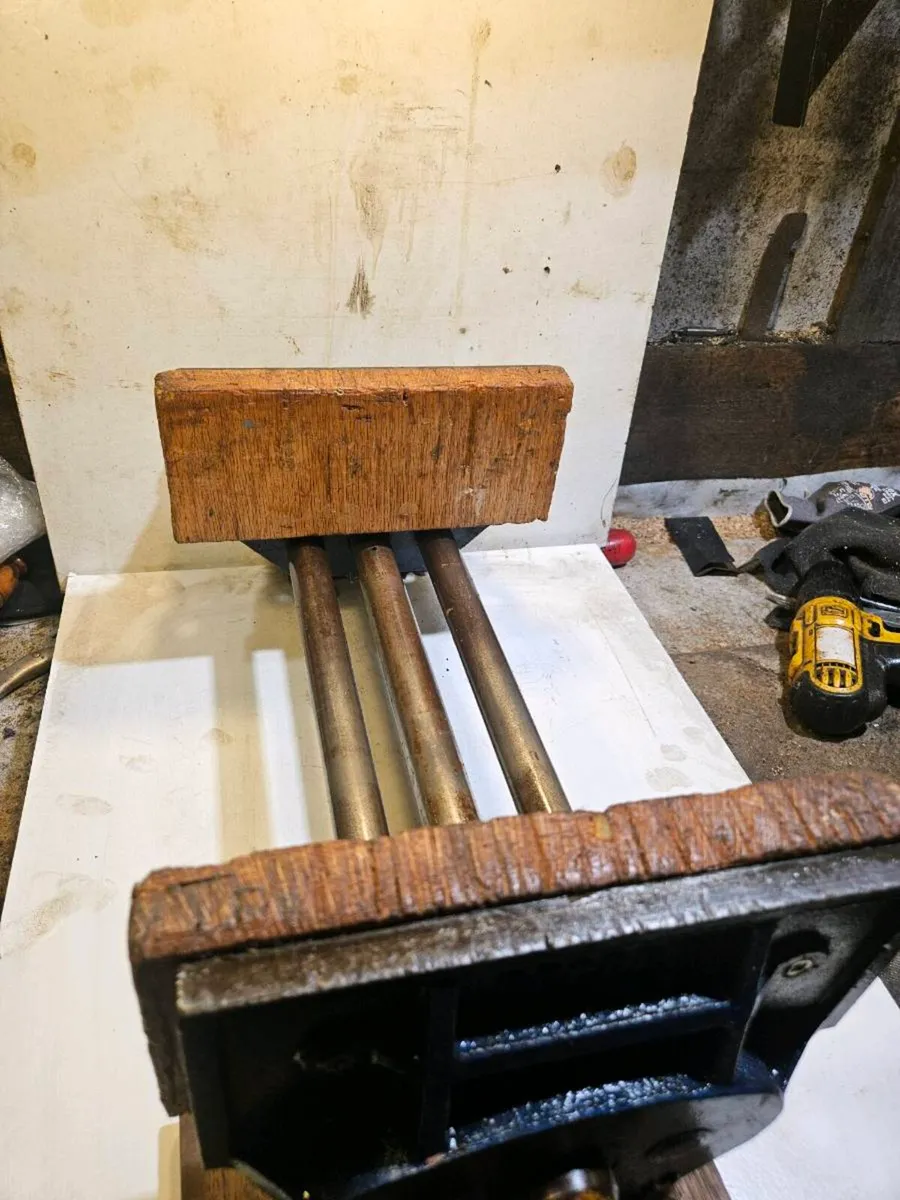 RECORD VICE - Image 3