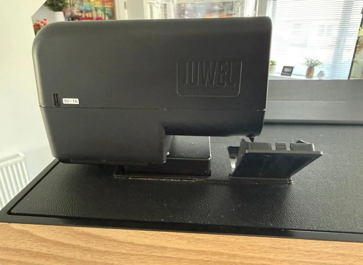 Juwel 60 MultiLUX LED Aquarium (120 Litre Tank) - Image 2