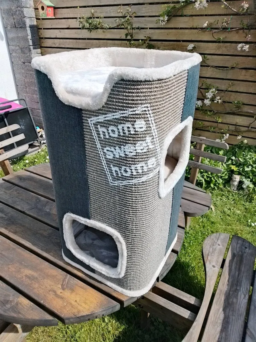 Cat Tower (Jorge, by Trixie) - Image 1