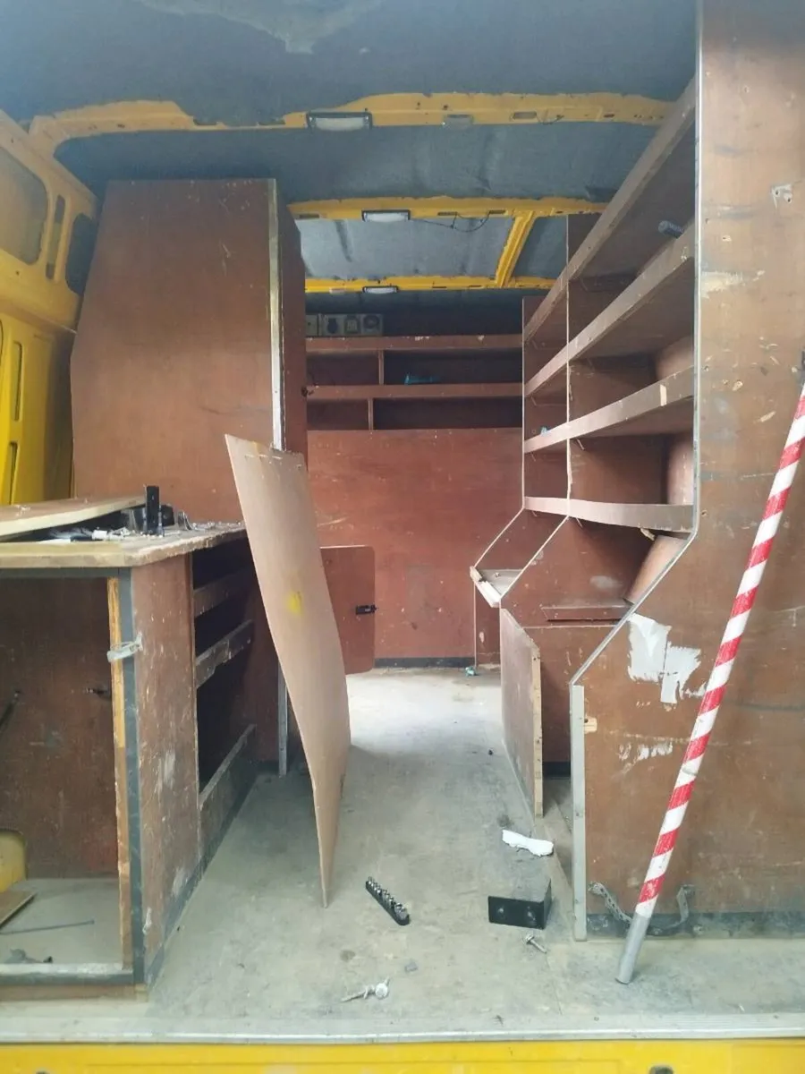 Van shelving - Image 1