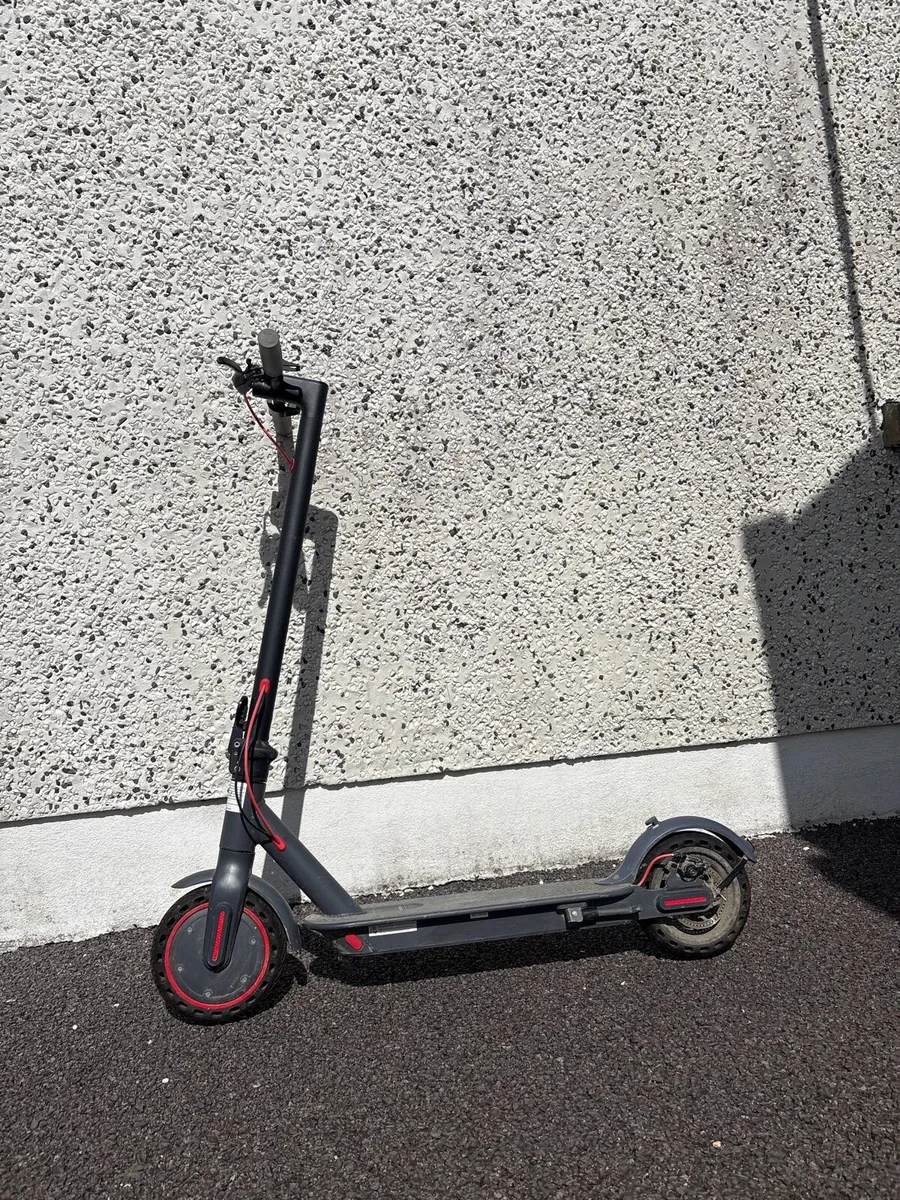 Aovo pro electric scooter - Image 1