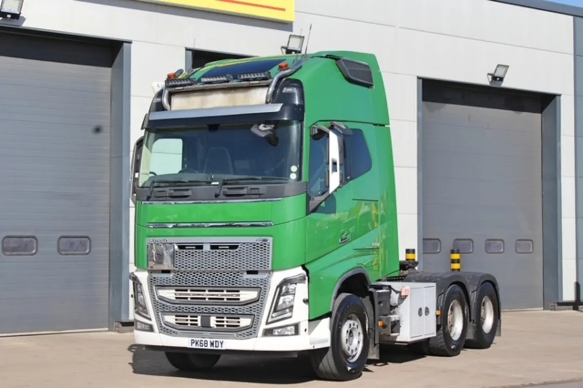 2019 VOLVO FH 16- 650  6X4 150 TON G/TROTTER XL - Image 3