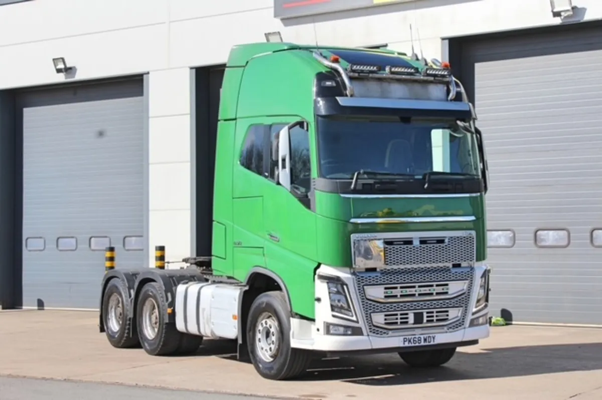 2019 VOLVO FH 16- 650  6X4 150 TON G/TROTTER XL - Image 1