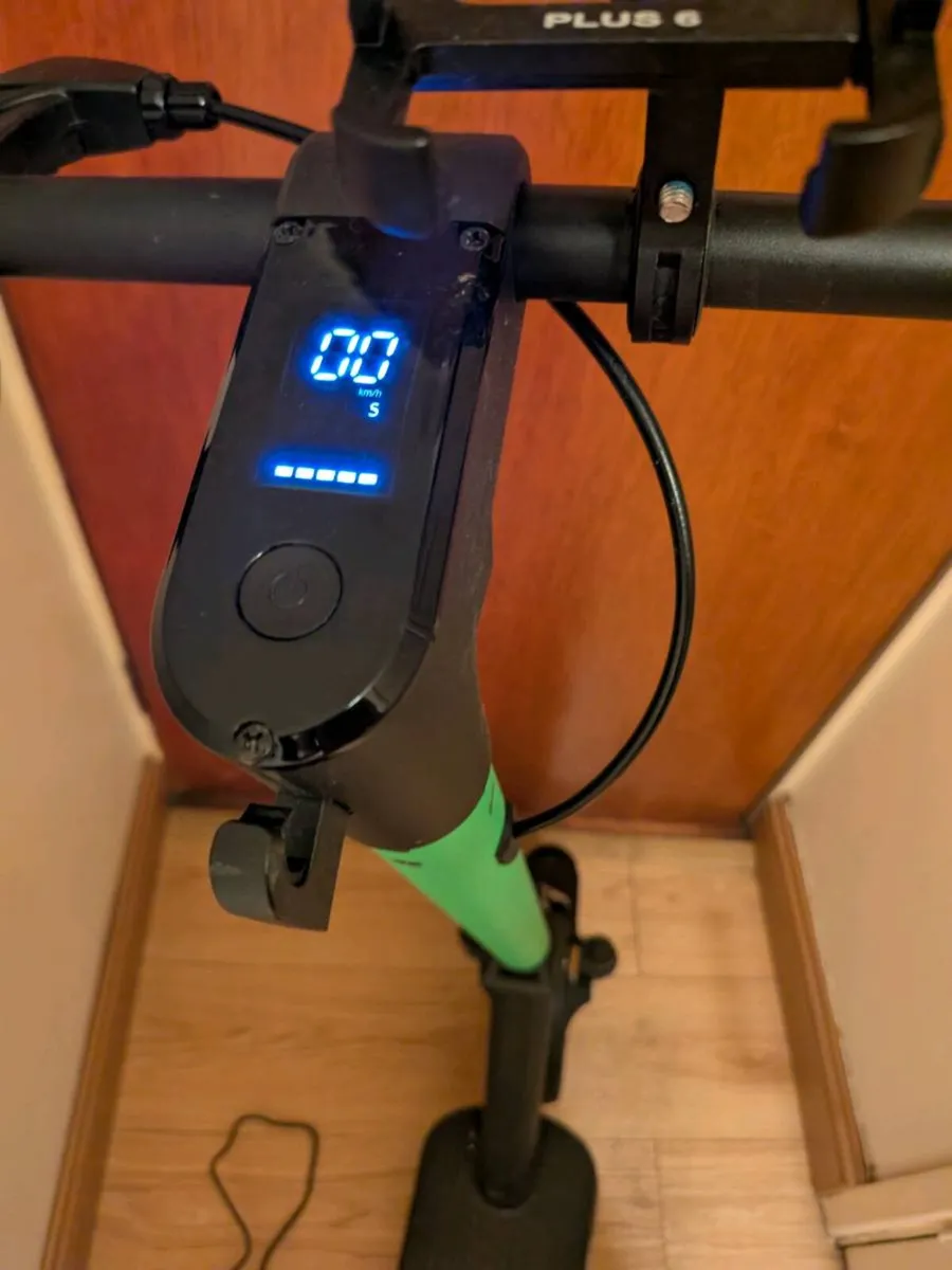 LOCO Motion Pro Electric Scooter – Excellent Condi - Image 1