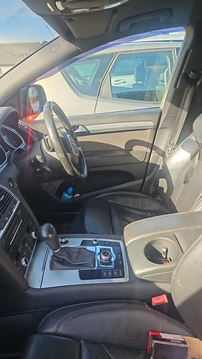 Audi Q7 2011 - Image 3