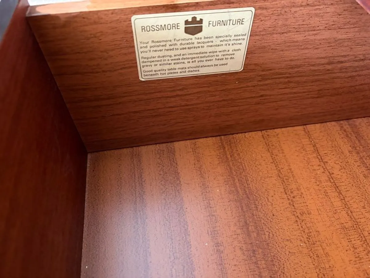 Rossmore Mahogany TV Unit / Storage Cabinet - Image 3