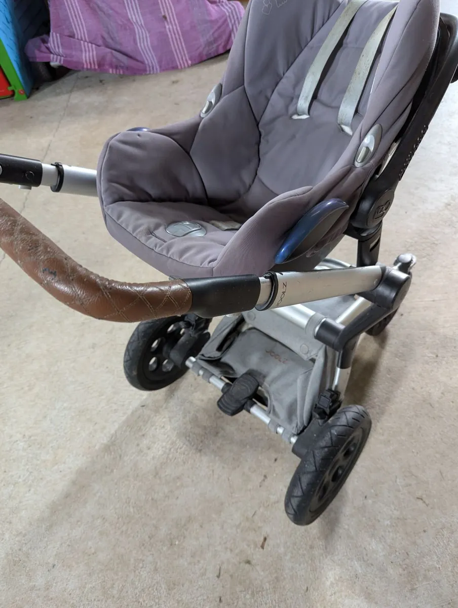 Travel system, Pram, Moses basket - Image 1
