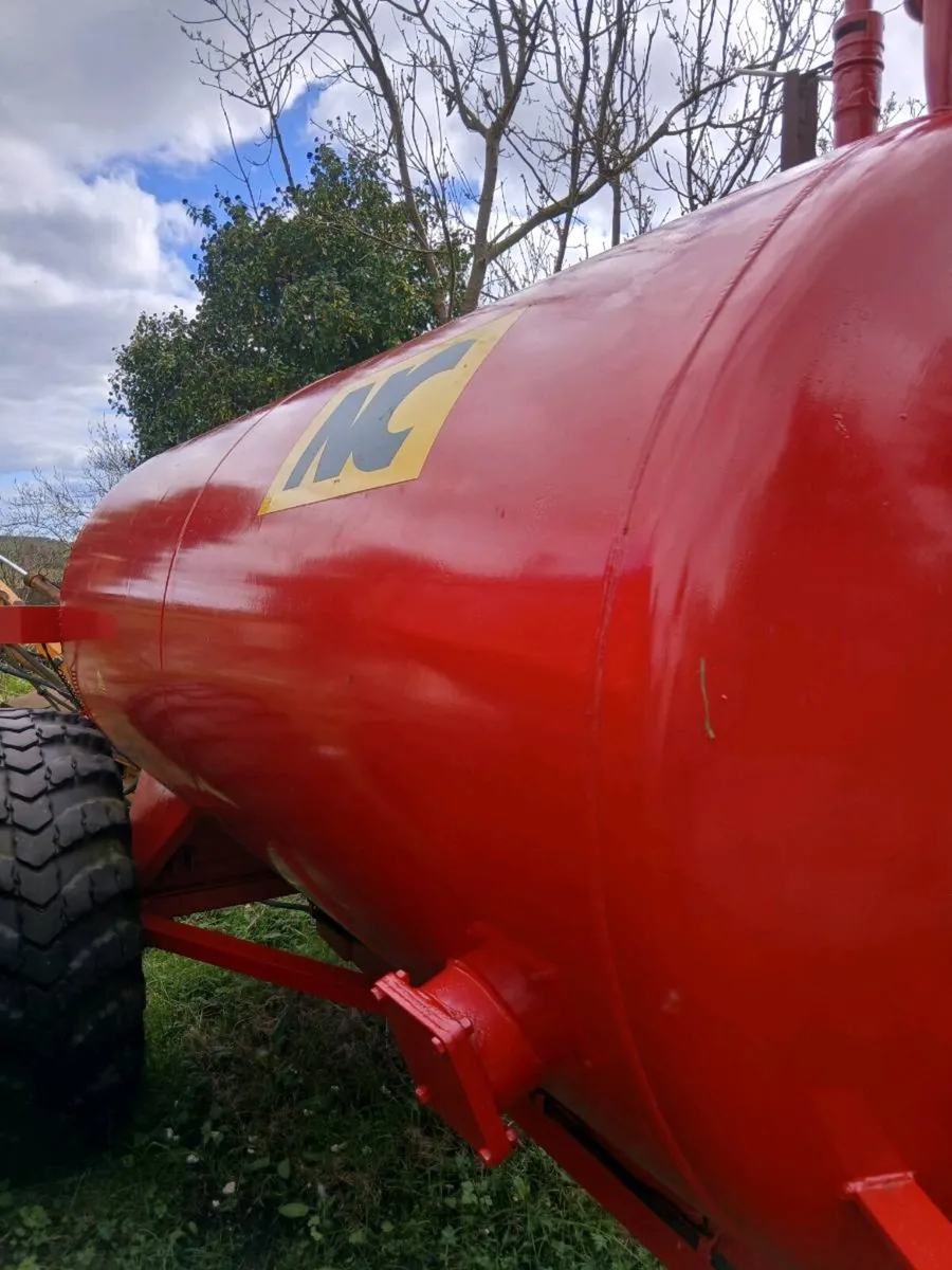 1100 gallon NCtanker - Image 4