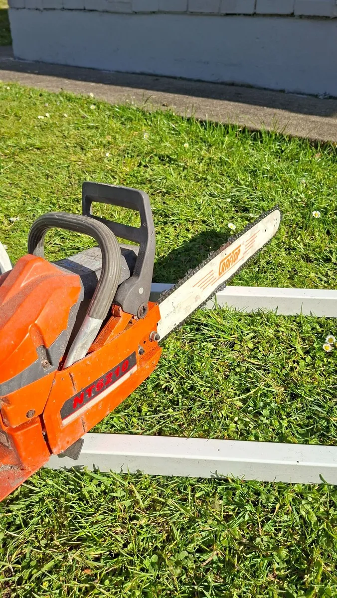 Chainsaw and log stand - Image 4